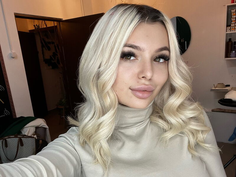 The library for cam babes here is incredible